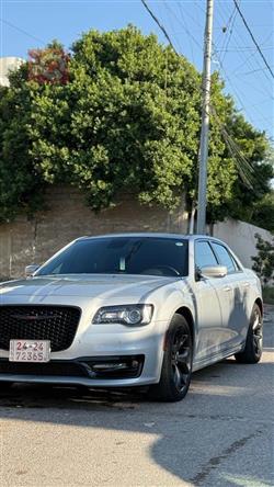 کرایسلەر 300